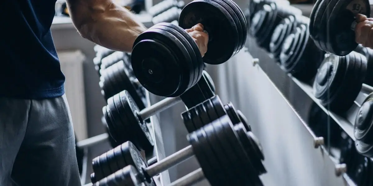 Strength training equipment